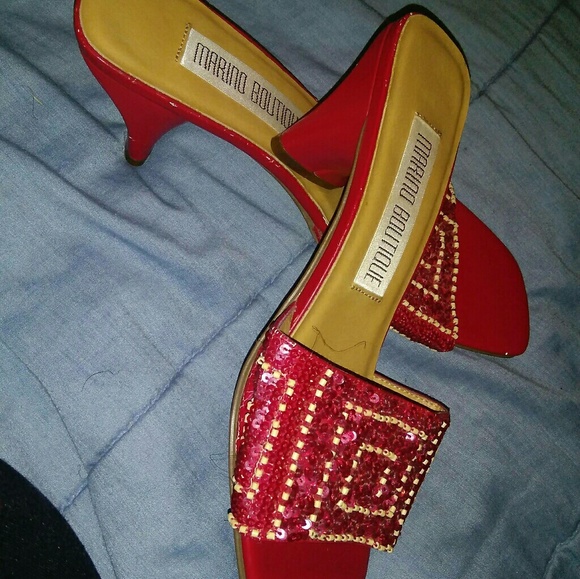 RED HEELS - Picture 2 of 3